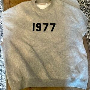 Esstentials Crew Neck Sweatshirt